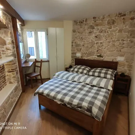 Rovinj Holiday 公寓 罗维尼